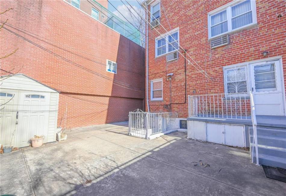 2212 81st Street, Brooklyn, New York 11214, 8 Bedrooms Bedrooms, ,5 BathroomsBathrooms,Residential,For Sale,81st,489840