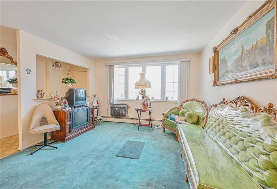 2212 81st Street, Brooklyn, New York 11214, 8 Bedrooms Bedrooms, ,5 BathroomsBathrooms,Residential,For Sale,81st,489840