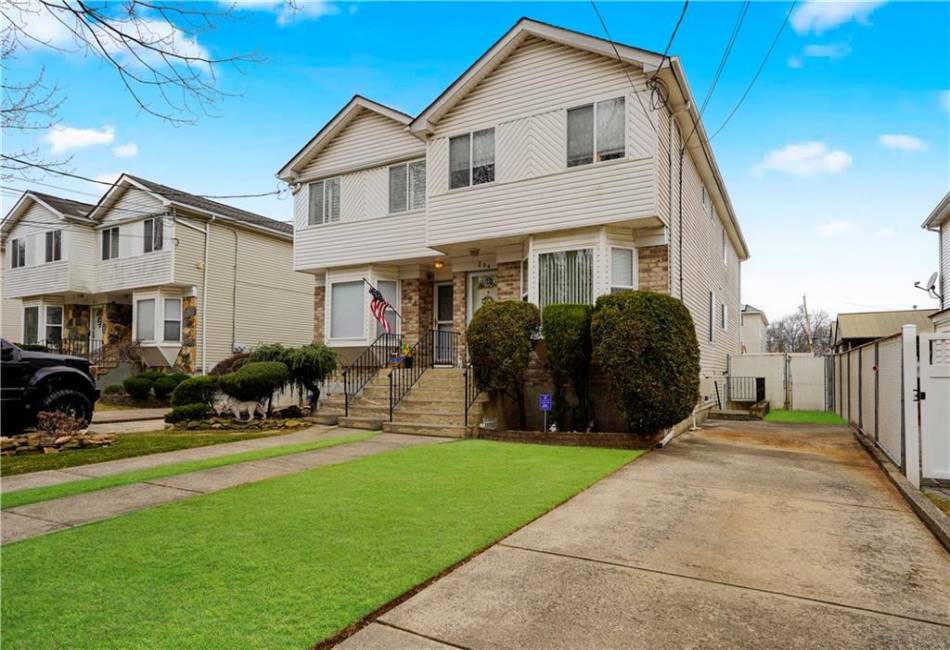 294 Alverson Avenue, Brooklyn, New York 10309, 4 Bedrooms Bedrooms, ,4 BathroomsBathrooms,Residential,For Sale,Alverson,489916