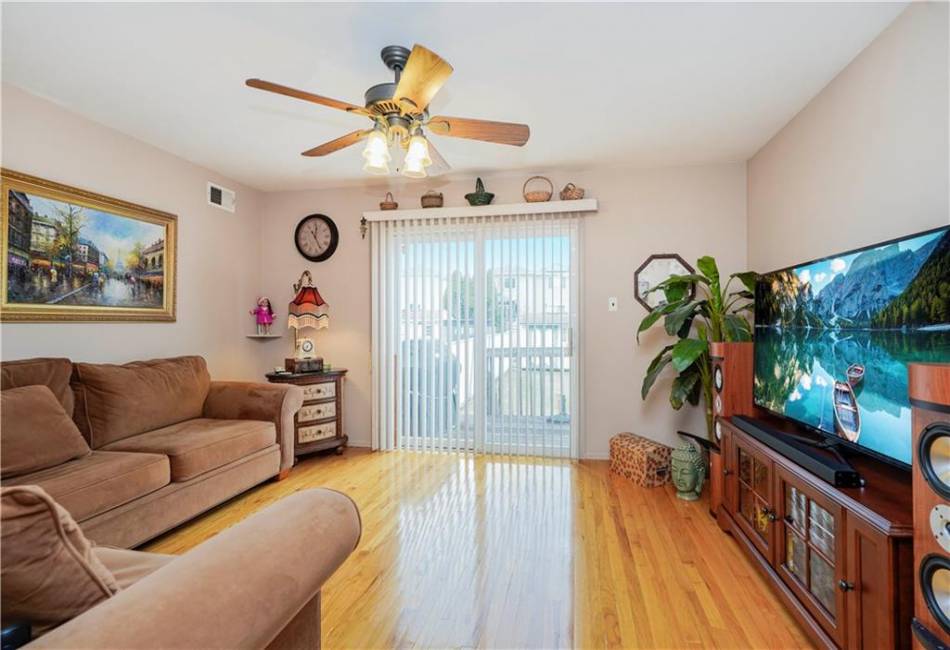 294 Alverson Avenue, Brooklyn, New York 10309, 4 Bedrooms Bedrooms, ,4 BathroomsBathrooms,Residential,For Sale,Alverson,489916