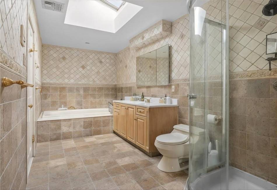 2381 72nd Street, Brooklyn, New York 11234, 4 Bedrooms Bedrooms, ,4 BathroomsBathrooms,Residential,For Sale,72nd,489924