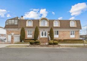 2381 72nd Street, Brooklyn, New York 11234, 4 Bedrooms Bedrooms, ,4 BathroomsBathrooms,Residential,For Sale,72nd,489924