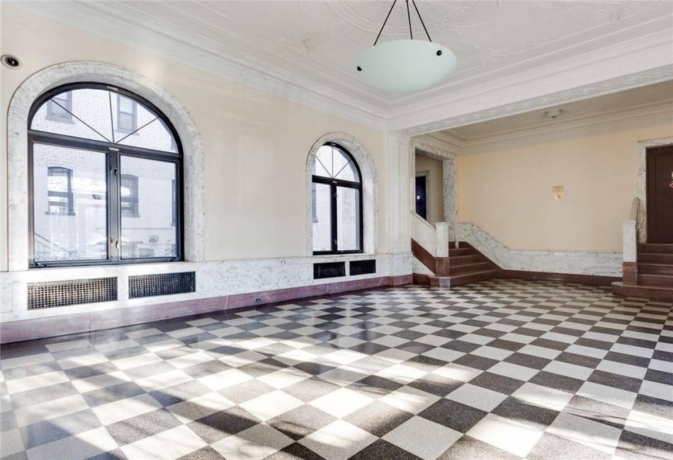 179 Ocean Parkway, Brooklyn, New York 11218, 2 Bedrooms Bedrooms, ,1 BathroomBathrooms,Residential,For Sale,Ocean,489930