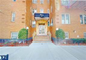 9425 Shore Road, Brooklyn, New York 11209, 2 Bedrooms Bedrooms, ,2 BathroomsBathrooms,Residential,For Sale,Shore,489923