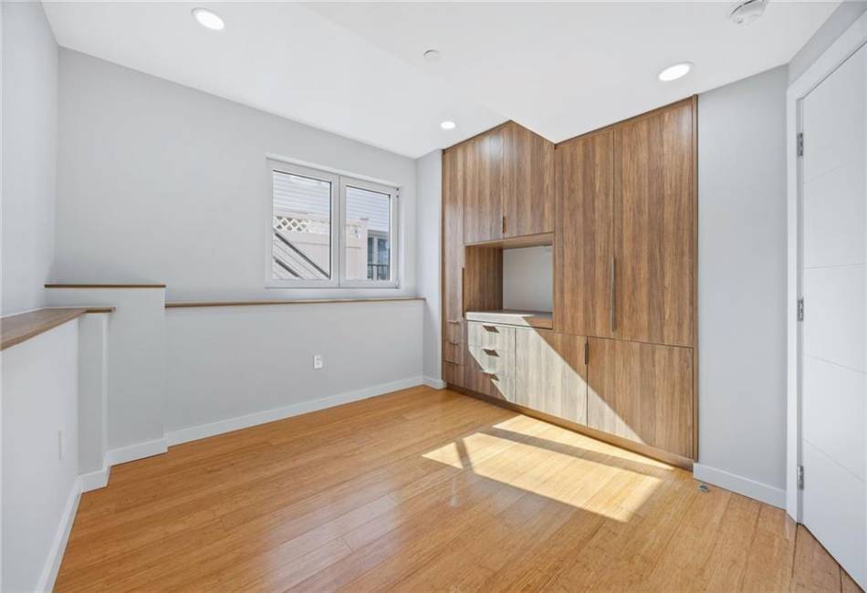 139 Highland Avenue, Brooklyn, New York 10301, 4 Bedrooms Bedrooms, ,4 BathroomsBathrooms,Residential,For Sale,Highland,489927