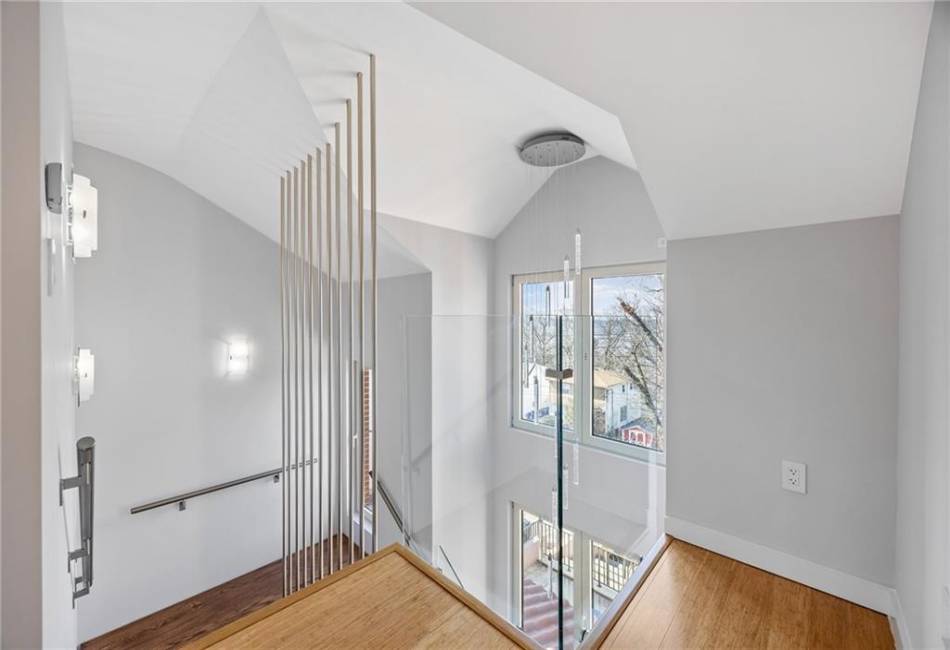 139 Highland Avenue, Brooklyn, New York 10301, 4 Bedrooms Bedrooms, ,4 BathroomsBathrooms,Residential,For Sale,Highland,489927