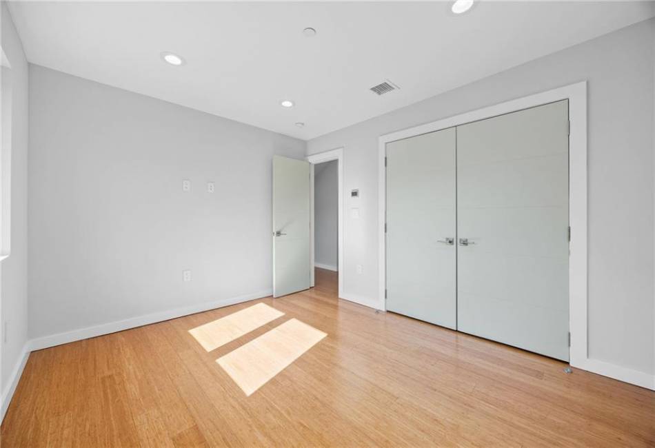 139 Highland Avenue, Brooklyn, New York 10301, 4 Bedrooms Bedrooms, ,4 BathroomsBathrooms,Residential,For Sale,Highland,489927