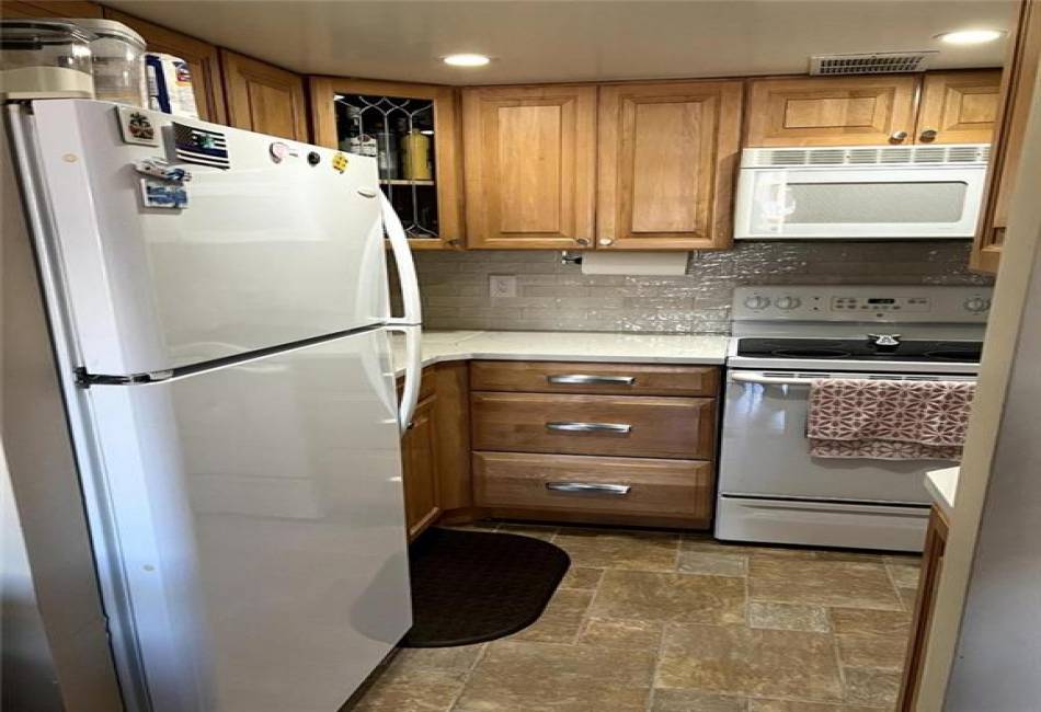 9977 Shore Road, Brooklyn, New York 11209, 1 Bedroom Bedrooms, ,1 BathroomBathrooms,Residential,For Sale,Shore,489932