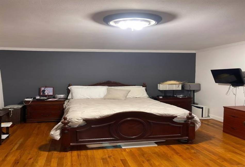 81 Spartan Avenue, Staten Island, New York 10303, 3 Bedrooms Bedrooms, ,2 BathroomsBathrooms,Residential,For Sale,Spartan,489952