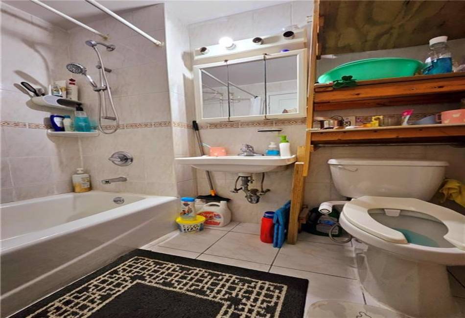 1820 73rd Street, Brooklyn, New York 11214, 2 Bedrooms Bedrooms, ,2 BathroomsBathrooms,Residential,For Sale,73rd,489955