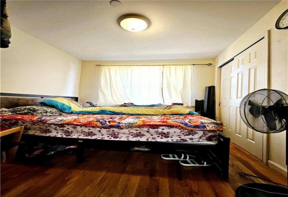 1820 73rd Street, Brooklyn, New York 11214, 2 Bedrooms Bedrooms, ,2 BathroomsBathrooms,Residential,For Sale,73rd,489955