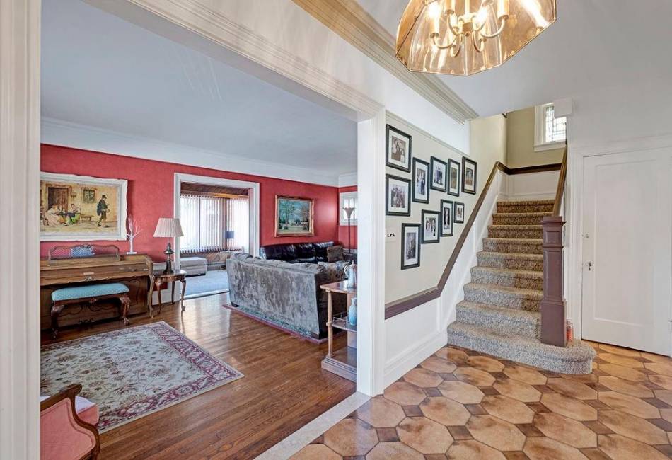 74 81st Street, Brooklyn, New York 11209, 6 Bedrooms Bedrooms, ,5 BathroomsBathrooms,Residential,For Sale,81st,489958