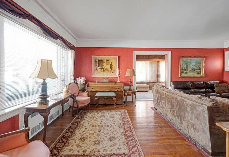 74 81st Street, Brooklyn, New York 11209, 6 Bedrooms Bedrooms, ,5 BathroomsBathrooms,Residential,For Sale,81st,489958