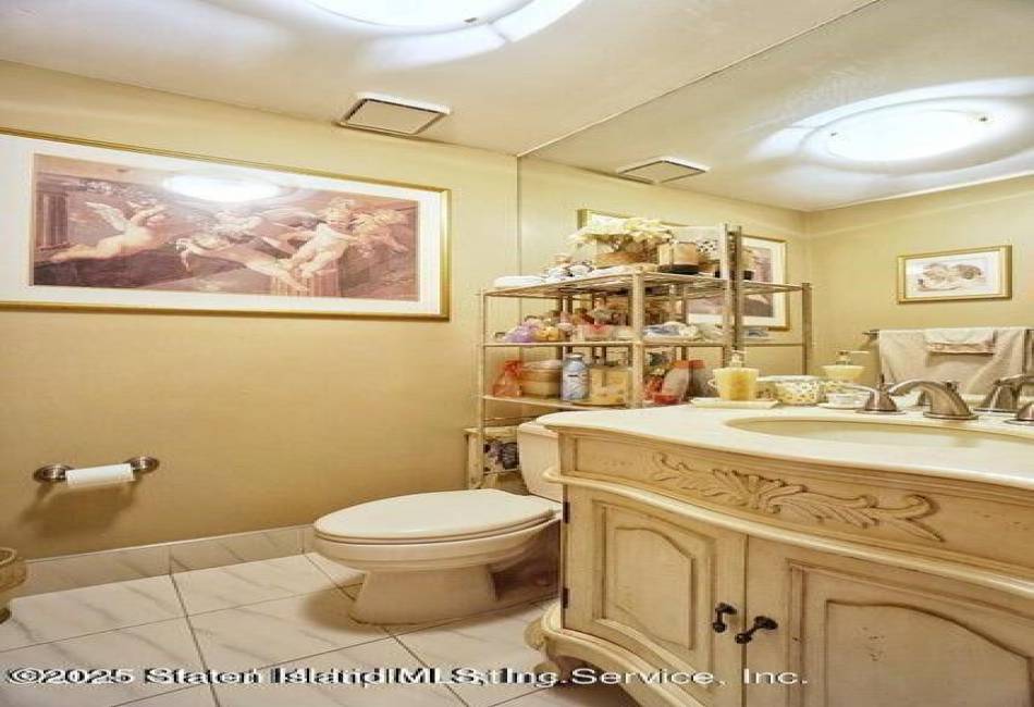 197 Aspinwall Street, Staten Island, New York 10307, 4 Bedrooms Bedrooms, ,6 BathroomsBathrooms,Residential,For Sale,Aspinwall,489966