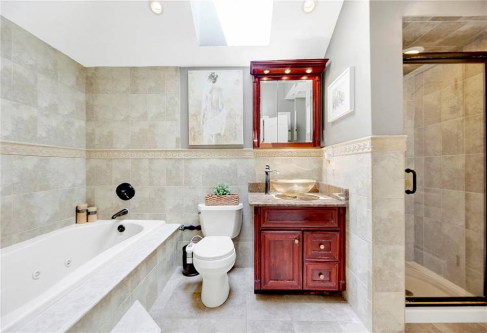 384 Railroad Avenue, Staten Island, New York 10304, 4 Bedrooms Bedrooms, ,4 BathroomsBathrooms,Residential,For Sale,Railroad,489967