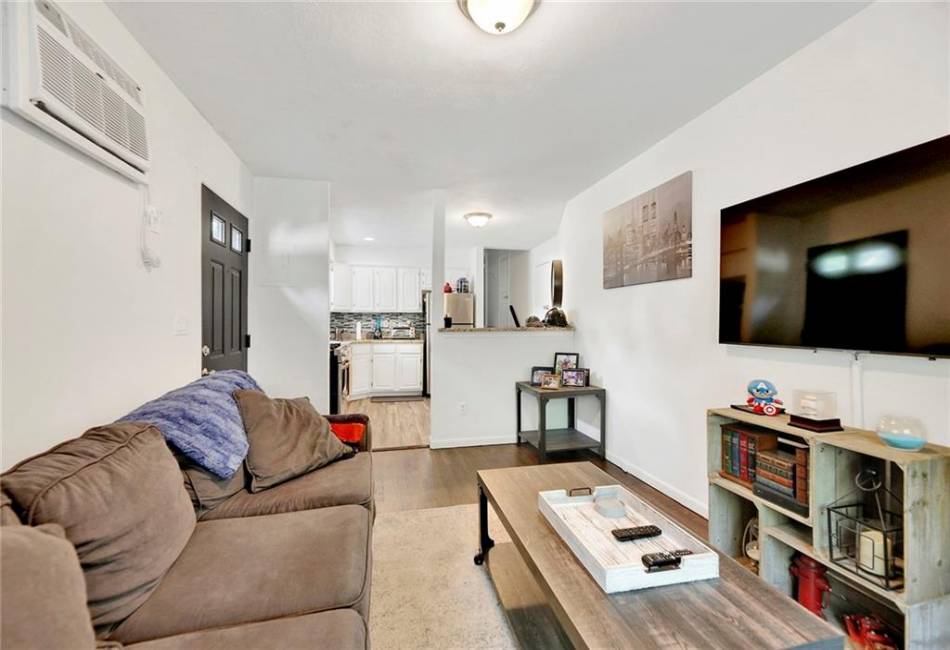 384 Railroad Avenue, Staten Island, New York 10304, 4 Bedrooms Bedrooms, ,4 BathroomsBathrooms,Residential,For Sale,Railroad,489967