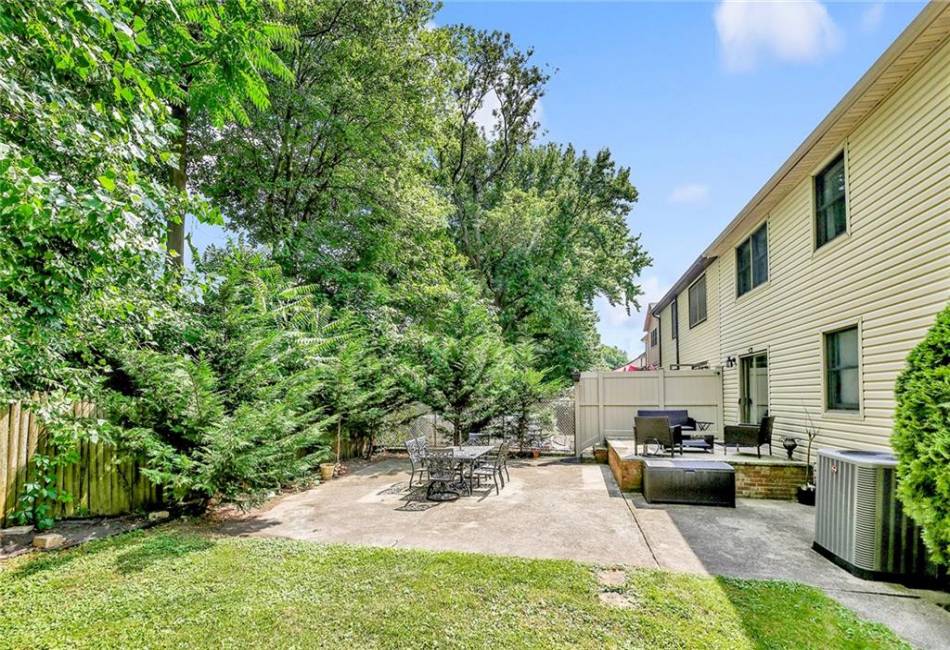 384 Railroad Avenue, Staten Island, New York 10304, 4 Bedrooms Bedrooms, ,4 BathroomsBathrooms,Residential,For Sale,Railroad,489967