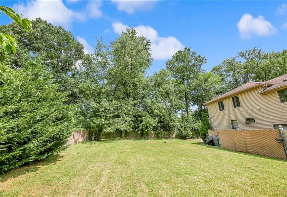 384 Railroad Avenue, Staten Island, New York 10304, 4 Bedrooms Bedrooms, ,4 BathroomsBathrooms,Residential,For Sale,Railroad,489967