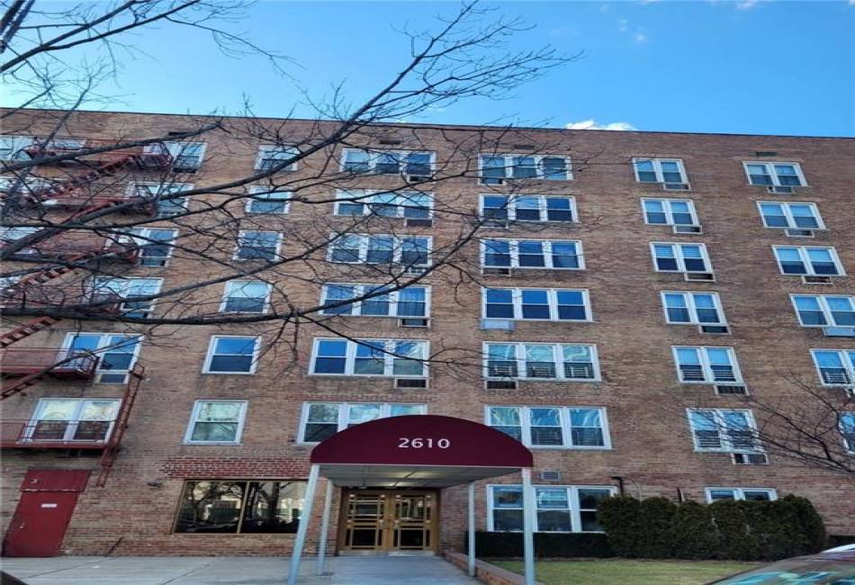 2610 Ocean Parkway, Brooklyn, New York 11235, 1 Bedroom Bedrooms, ,1 BathroomBathrooms,Residential,For Sale,Ocean,489970
