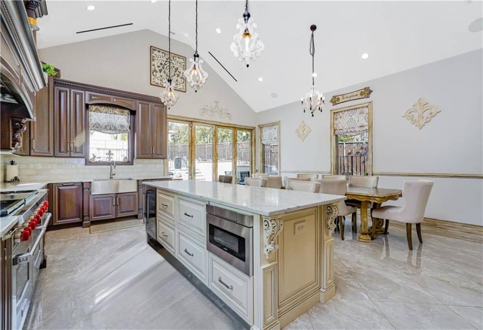 6233 Amboy Road, Staten Island, New York 10309, 4 Bedrooms Bedrooms, ,Residential,For Sale,Amboy,489953
