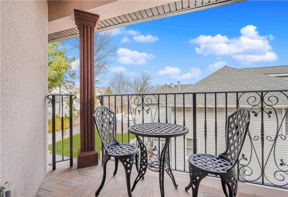 6233 Amboy Road, Staten Island, New York 10309, 4 Bedrooms Bedrooms, ,Residential,For Sale,Amboy,489953