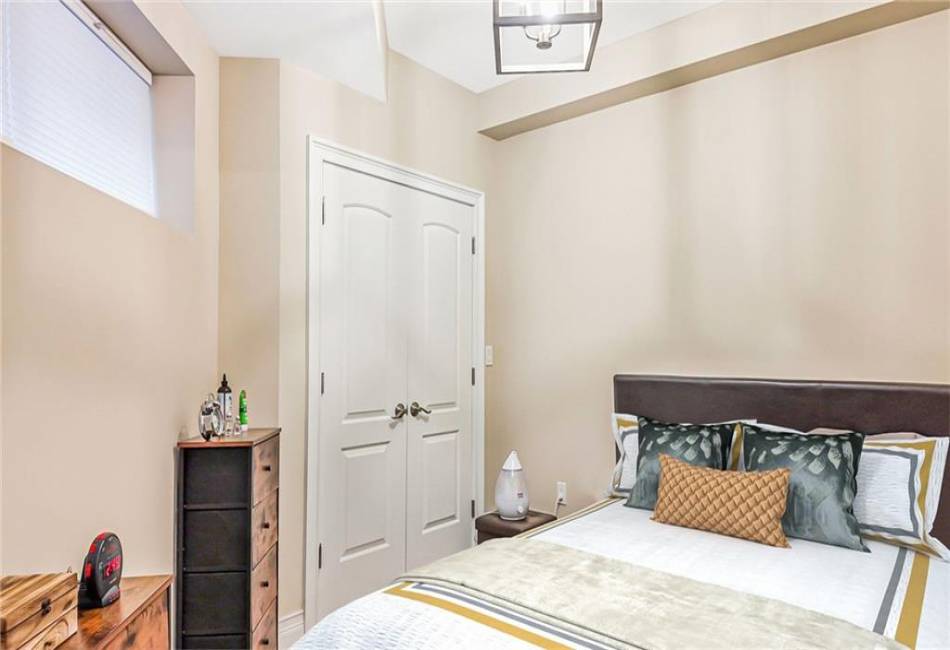 6233 Amboy Road, Staten Island, New York 10309, 4 Bedrooms Bedrooms, ,Residential,For Sale,Amboy,489953