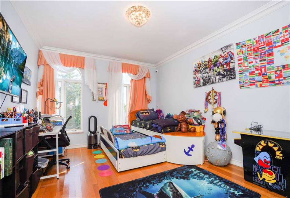 2314 National Drive, Brooklyn, New York 11234, 5 Bedrooms Bedrooms, ,4 BathroomsBathrooms,Residential,For Sale,National,489971