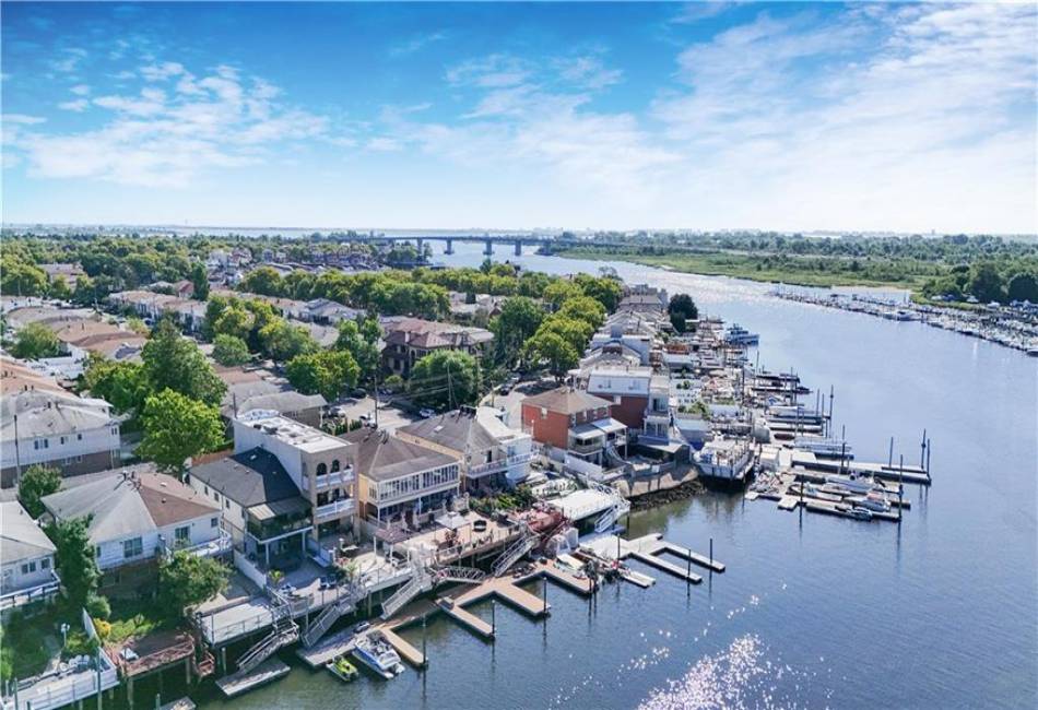 2314 National Drive, Brooklyn, New York 11234, 5 Bedrooms Bedrooms, ,4 BathroomsBathrooms,Residential,For Sale,National,489971