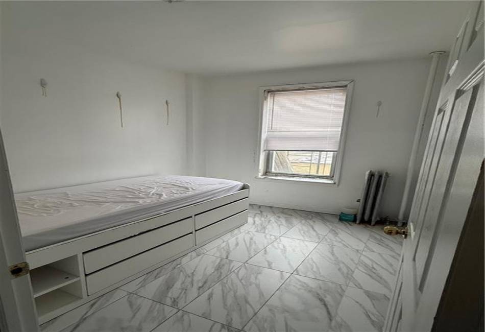 699 86th Street, Brooklyn, New York 11228, ,Mixed Use,For Sale,86th,489977