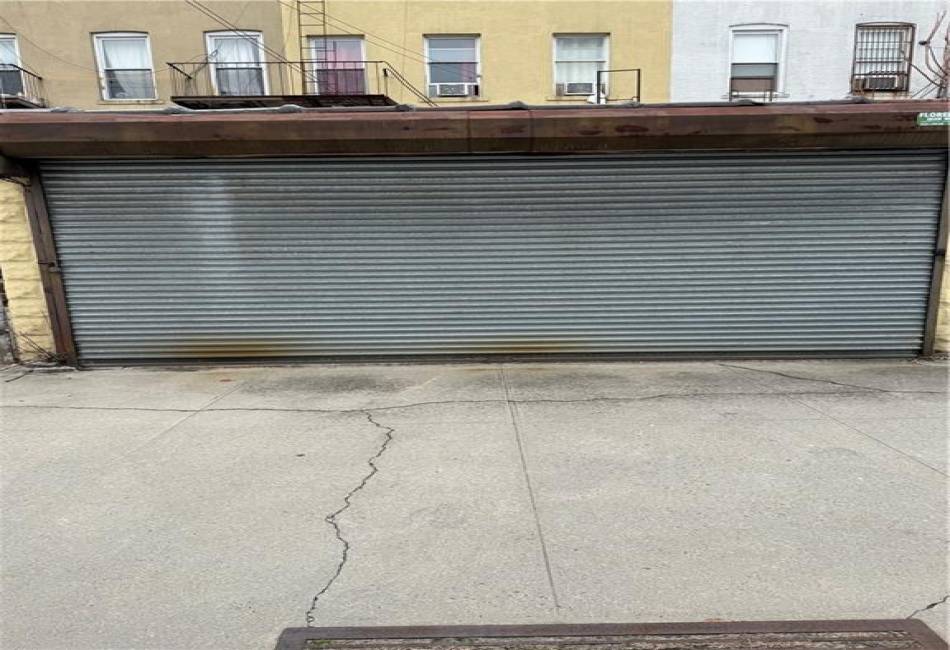 699 86th Street, Brooklyn, New York 11228, ,Mixed Use,For Sale,86th,489977