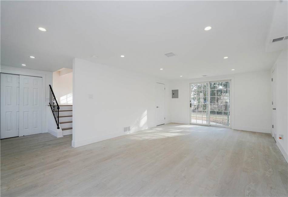 620 Laurel Avenue, New Jersey, New Jersey 07730, 4 Bedrooms Bedrooms, ,2 BathroomsBathrooms,Residential,For Sale,Laurel,489993