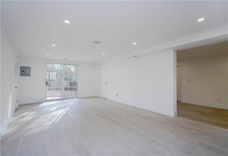 620 Laurel Avenue, New Jersey, New Jersey 07730, 4 Bedrooms Bedrooms, ,2 BathroomsBathrooms,Residential,For Sale,Laurel,489993
