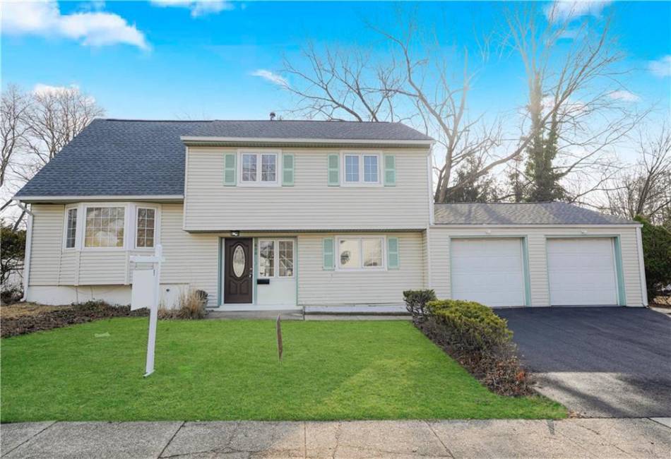 620 Laurel Avenue, New Jersey, New Jersey 07730, 4 Bedrooms Bedrooms, ,2 BathroomsBathrooms,Residential,For Sale,Laurel,489993