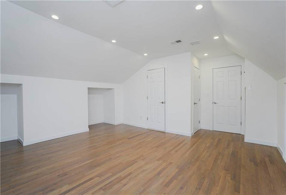 620 Laurel Avenue, New Jersey, New Jersey 07730, 4 Bedrooms Bedrooms, ,2 BathroomsBathrooms,Residential,For Sale,Laurel,489993