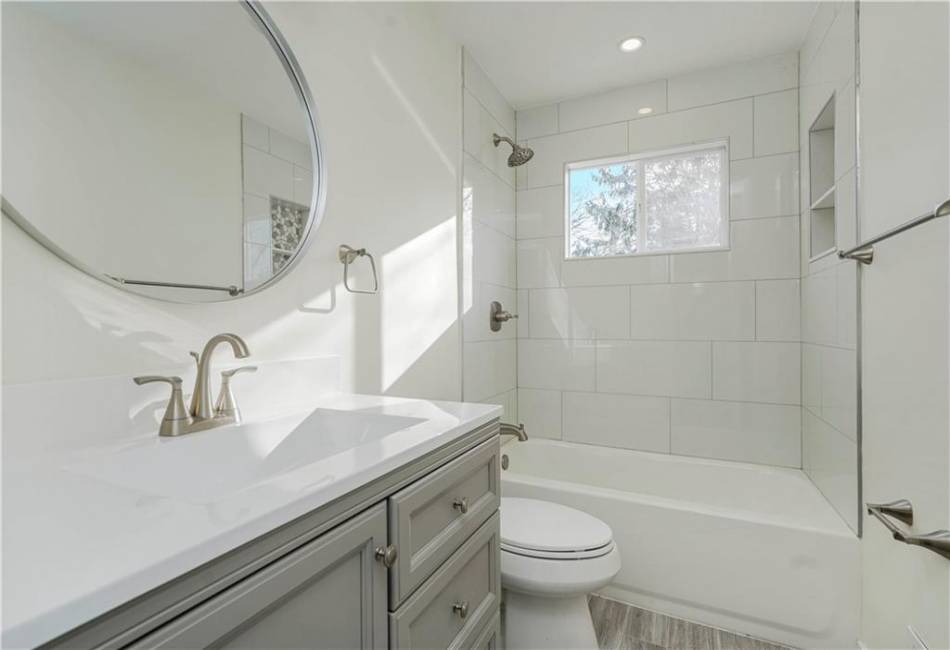 620 Laurel Avenue, New Jersey, New Jersey 07730, 4 Bedrooms Bedrooms, ,2 BathroomsBathrooms,Residential,For Sale,Laurel,489993