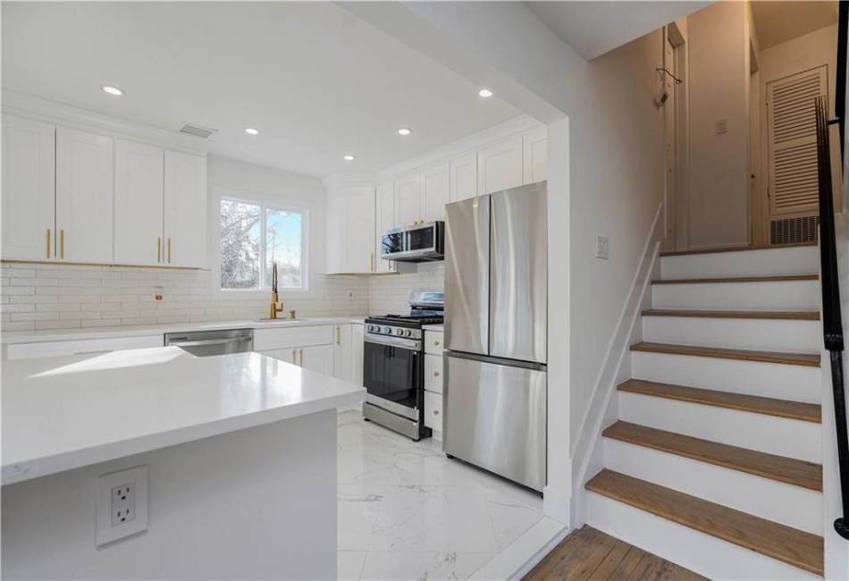 620 Laurel Avenue, New Jersey, New Jersey 07730, 4 Bedrooms Bedrooms, ,2 BathroomsBathrooms,Residential,For Sale,Laurel,489993