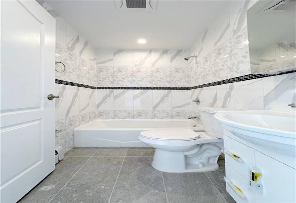 1307 84th Street, Brooklyn, New York 11228, 2 Bedrooms Bedrooms, ,2 BathroomsBathrooms,Residential,For Sale,84th,490016