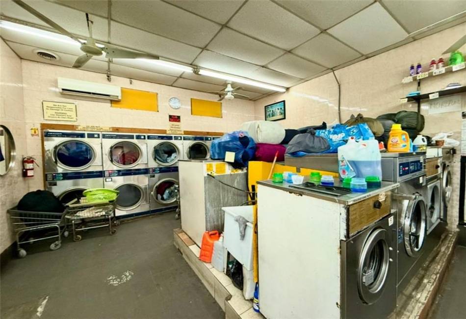 2618 Avenue D, Brooklyn, New York 11226, ,Mixed Use,For Sale,Avenue D,489942