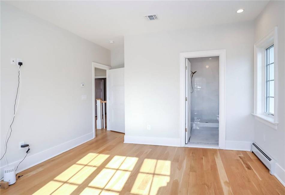 859 Lamont Avenue, Staten Island, New York 10309, 4 Bedrooms Bedrooms, ,6 BathroomsBathrooms,Residential,For Sale,Lamont,490002