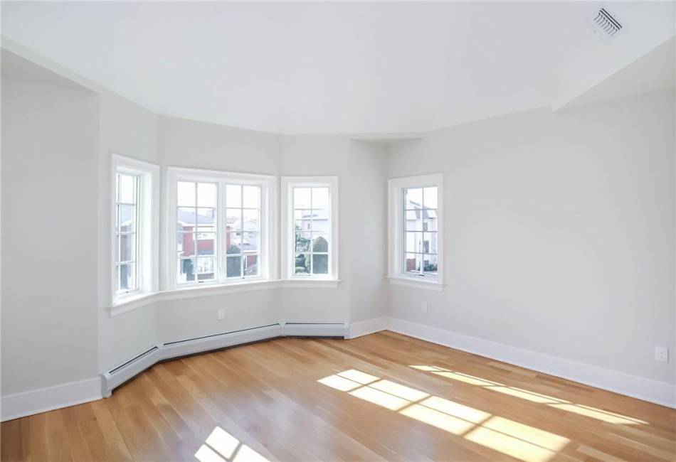 859 Lamont Avenue, Staten Island, New York 10309, 4 Bedrooms Bedrooms, ,6 BathroomsBathrooms,Residential,For Sale,Lamont,490002