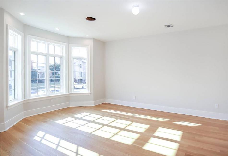 859 Lamont Avenue, Staten Island, New York 10309, 4 Bedrooms Bedrooms, ,6 BathroomsBathrooms,Residential,For Sale,Lamont,490002