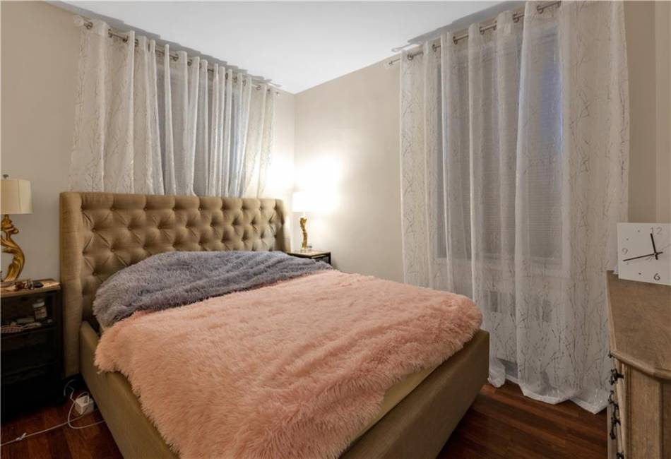 150 End Avenue, Brooklyn, New York 11235, 1 Bedroom Bedrooms, ,1 BathroomBathrooms,Residential,For Sale,End,490028