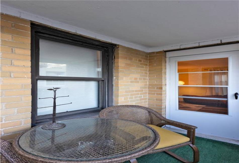 150 End Avenue, Brooklyn, New York 11235, 1 Bedroom Bedrooms, ,1 BathroomBathrooms,Residential,For Sale,End,490028