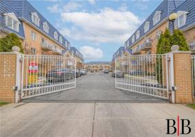 1934 Bergen Avenue, Brooklyn, New York 11234, 3 Bedrooms Bedrooms, ,2 BathroomsBathrooms,Residential,For Sale,Bergen,490022