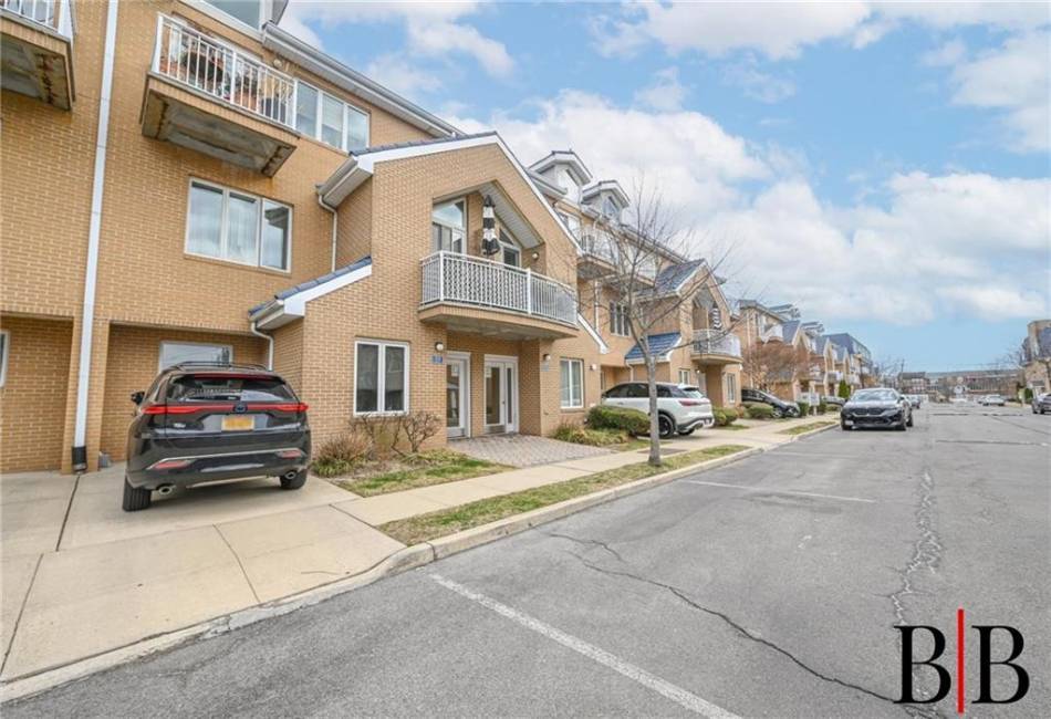 1934 Bergen Avenue, Brooklyn, New York 11234, 3 Bedrooms Bedrooms, ,2 BathroomsBathrooms,Residential,For Sale,Bergen,490022