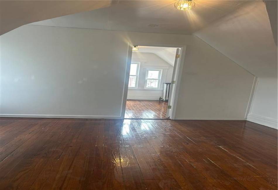 85-04 89th Avenue, Woodhaven, New York 11421, 2 Bedrooms Bedrooms, ,1 BathroomBathrooms,Rental,For Sale,89th,490044