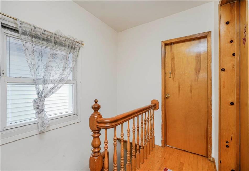 112 Bay 10th Street, Brooklyn, New York 11228, 6 Bedrooms Bedrooms, ,3 BathroomsBathrooms,Residential,For Sale,Bay 10th,490056