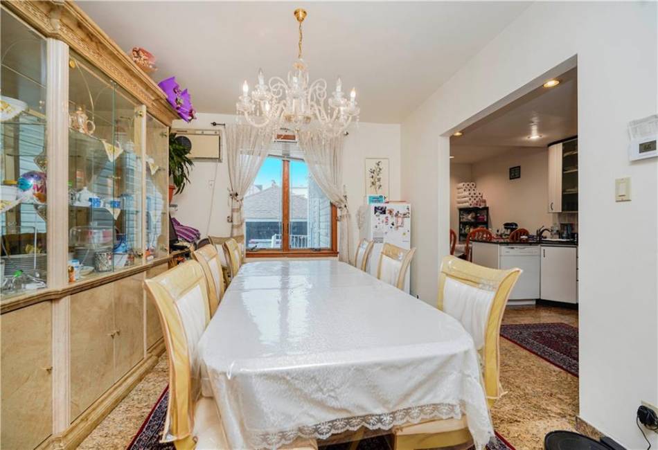 112 Bay 10th Street, Brooklyn, New York 11228, 6 Bedrooms Bedrooms, ,3 BathroomsBathrooms,Residential,For Sale,Bay 10th,490056