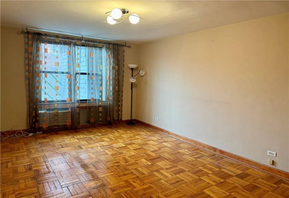 1075 Sheepshead Bay Road, Brooklyn, New York 11229, 1 Bedroom Bedrooms, ,1 BathroomBathrooms,Residential,For Sale,Sheepshead Bay,490059