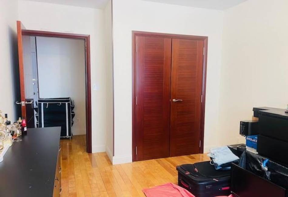 1728 19th Street, Brooklyn, New York 11229, 2 Bedrooms Bedrooms, ,2 BathroomsBathrooms,Residential,For Sale,19th,490063